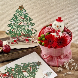 【日比谷花壇】クリスマス そのまま飾れるブーケ「おめかしスノーマンのブーケ」とウッドツリーのセット