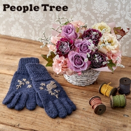 【日比谷花壇】デザイナーズアレンジメントとピープルツリー「バード柄手刺繍手袋」のセット
